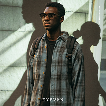 EYEVANの軽くて丈夫なメガネフレーム構造